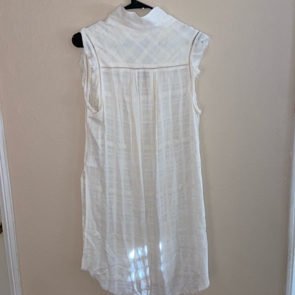 Beautiful Kimchi blue graduation sleeveless white dress button front long skirt - Picture 4 of 12